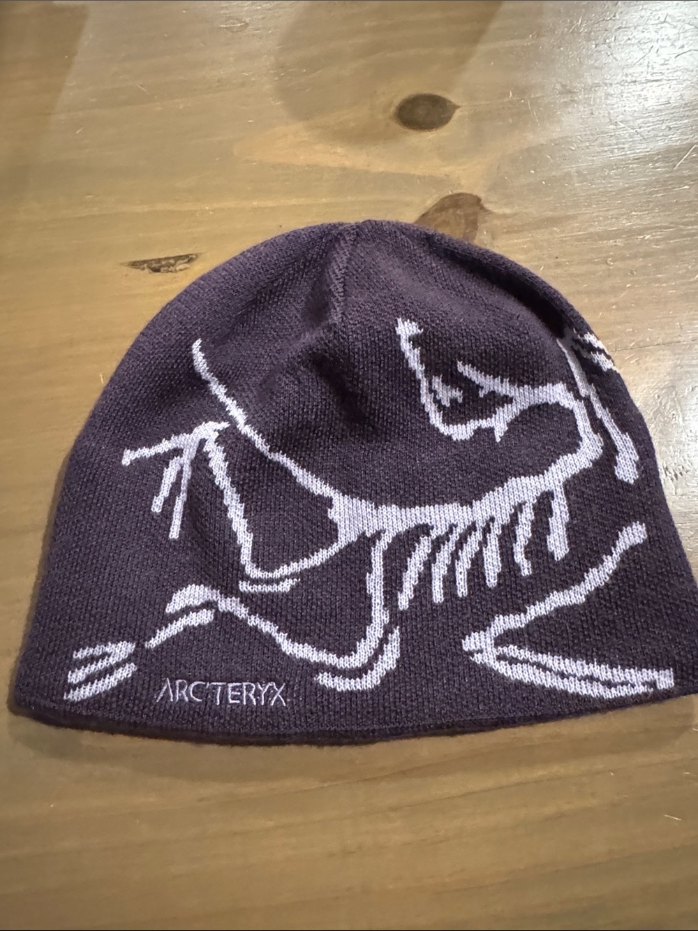 Arc’teryx purple bird head beanie / toque